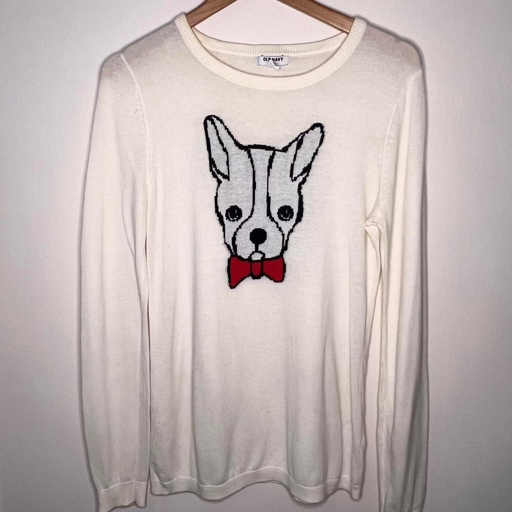 Puppy sweater with red bow